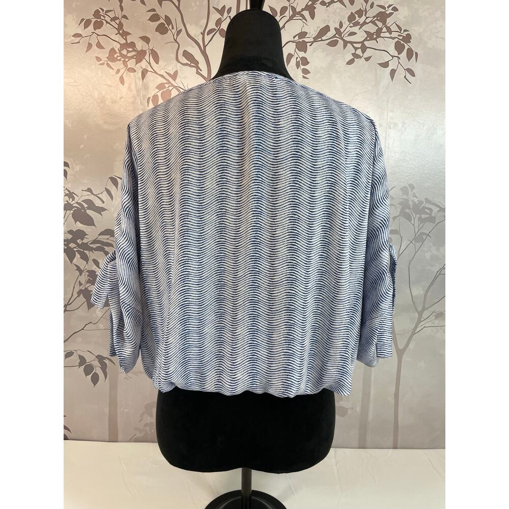 Michael Kors Blouse L Blue White Wave Stripe Grommet Smocked Hem Dolman Coastal - Picture 3 of 7